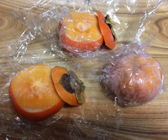 柿の冷凍解凍で作るスイーツデザート画像