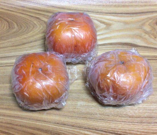 柿を冷凍解凍して作るスイーツデザート画像