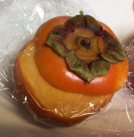 柿を冷凍して作るスイーツデザート画像