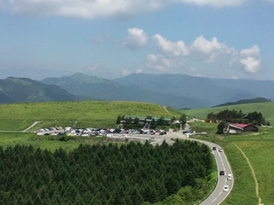 車山肩駐車場混雑状況
